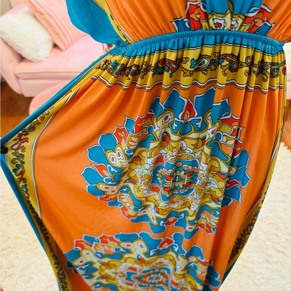Beautiful & vibrantly colored maxi dress. Fit a size 12 thru 16. One of a kind! - Picture 3 of 6